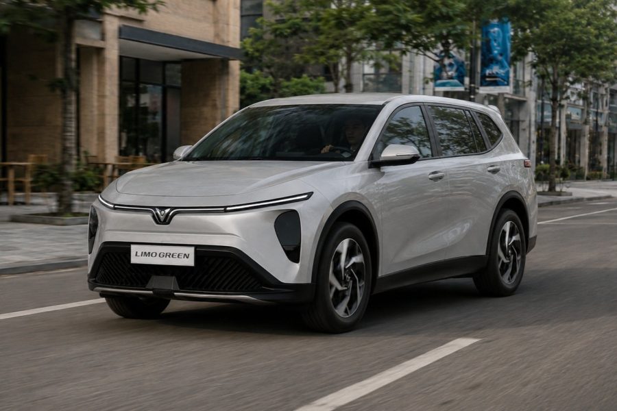 VinFast Limo Green vận hành trên đường phố, mẫu MPV điện góp mặt trong nhóm bán chạy tháng 8/2026